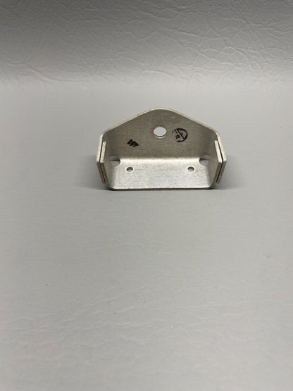 Cessna A185F Bracket Hinge Middle P/N 0732100-10 (NEW)