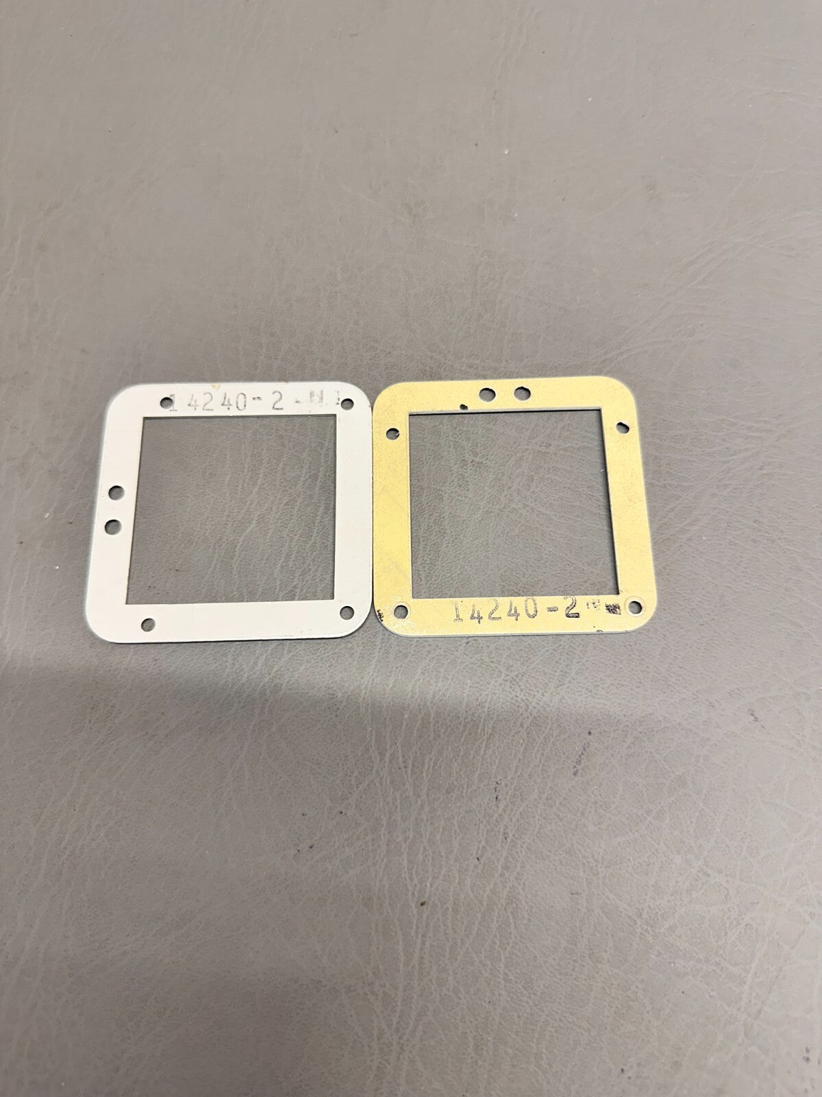14240-002 Piper Vent Plate (PAIR)