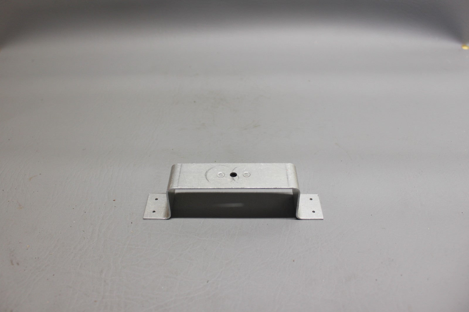 67853-000 Piper Bracket