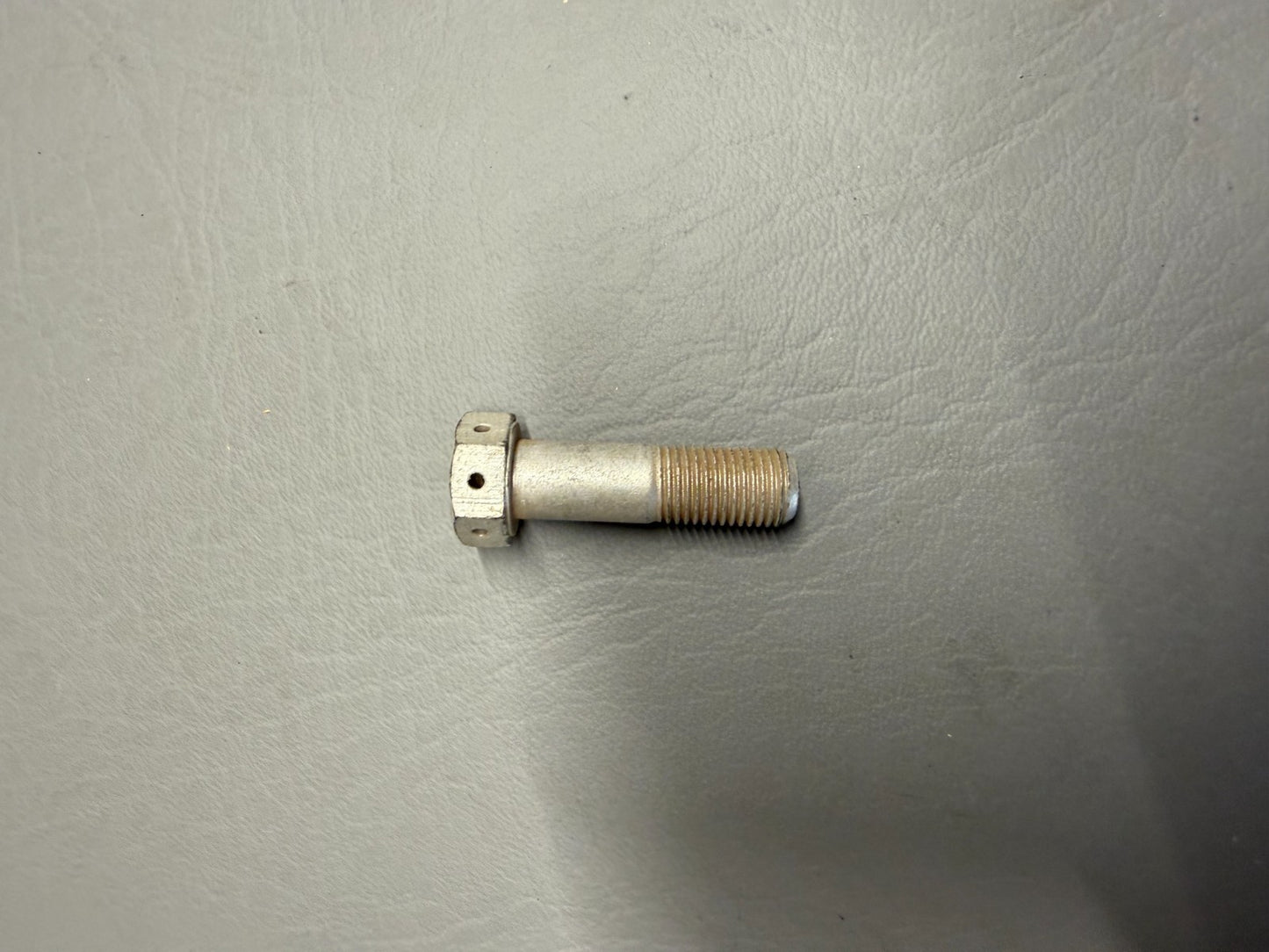 751-351 Piper Bolt (54 Pack)