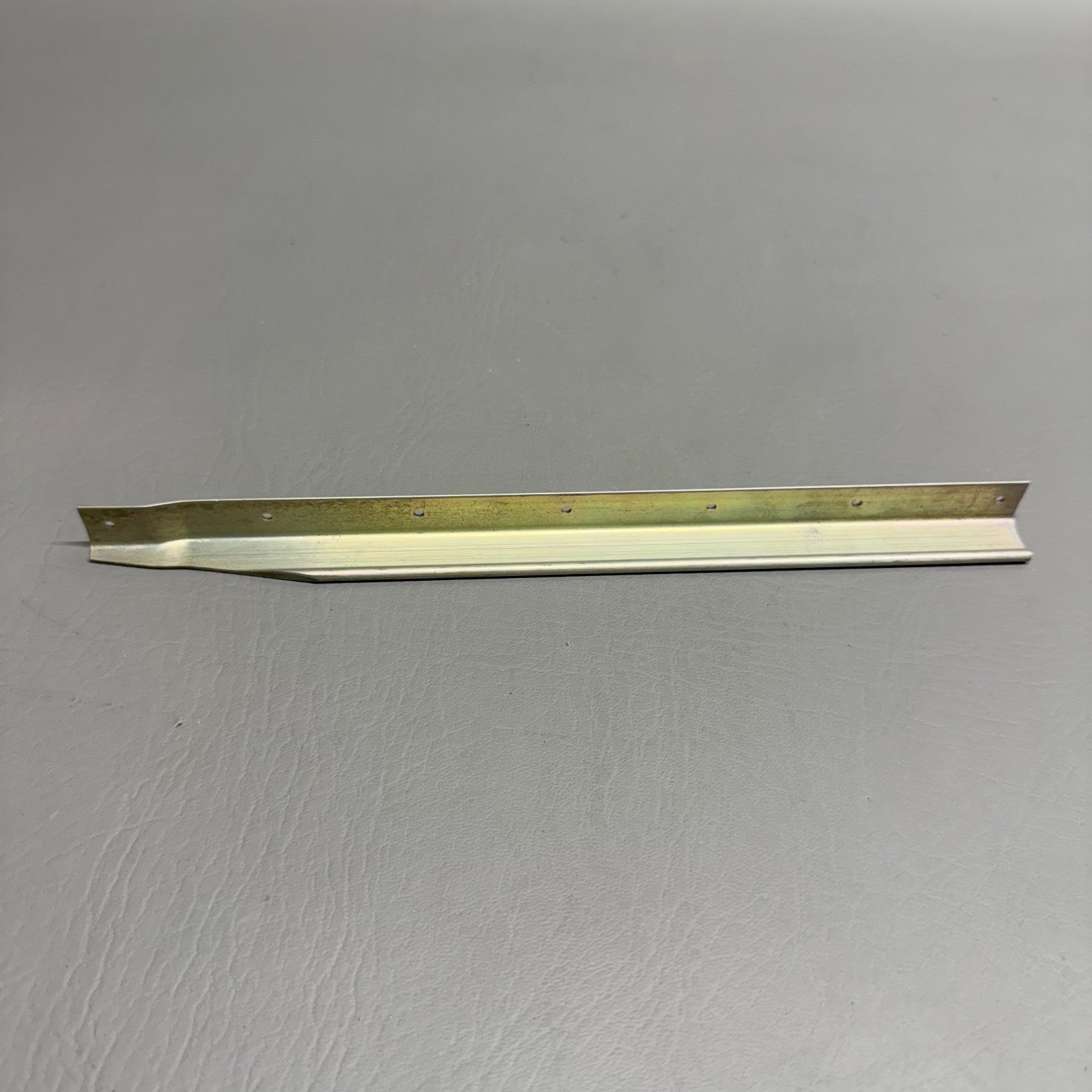 074188-1 Cessna Aircraft Forward Floorboard Angle