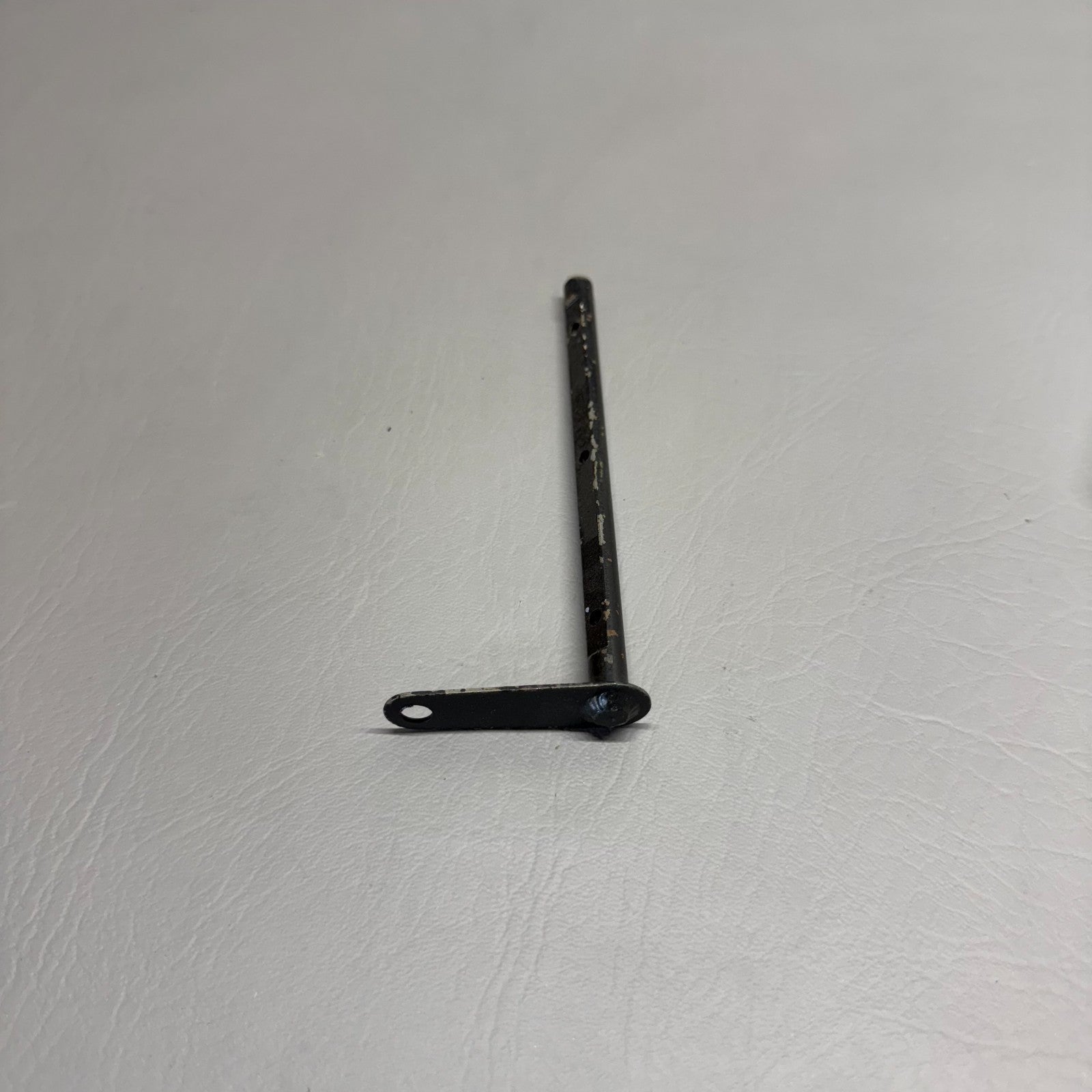 69885-002 Piper Shaft Assy