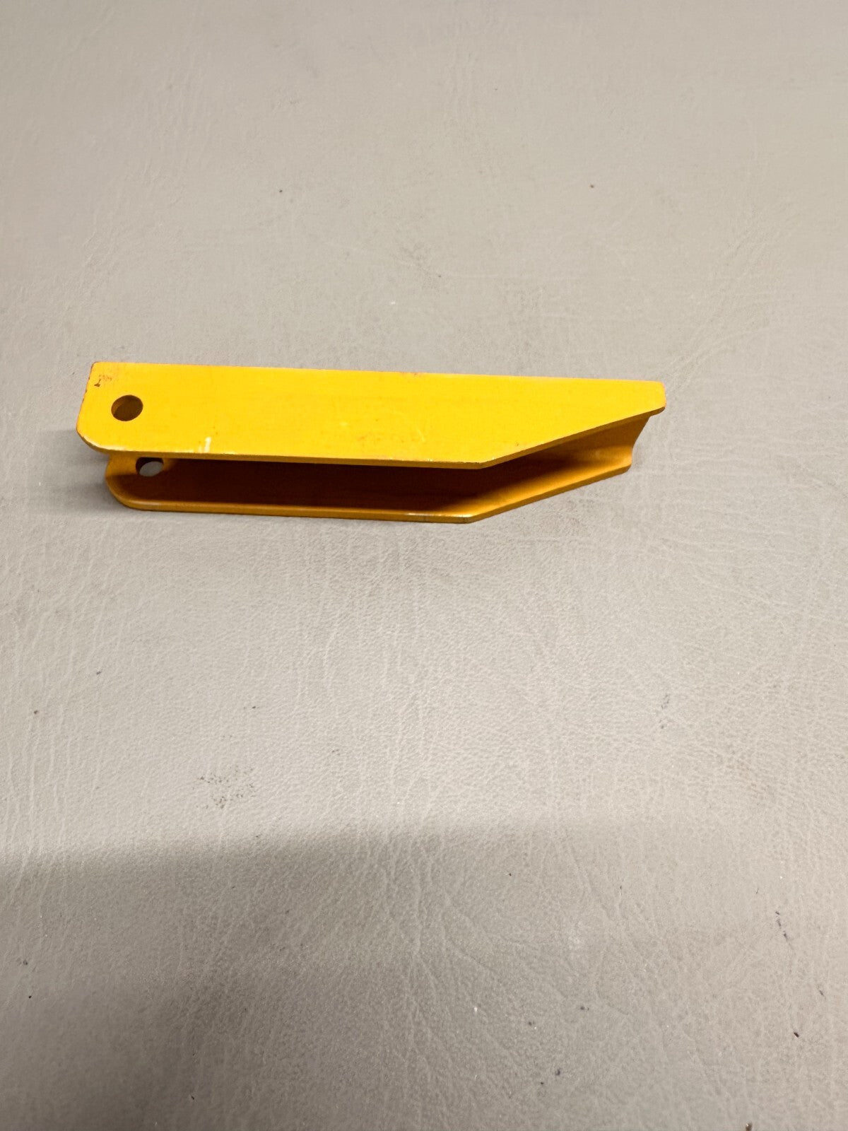 33608-002 Piper Flap Hinge