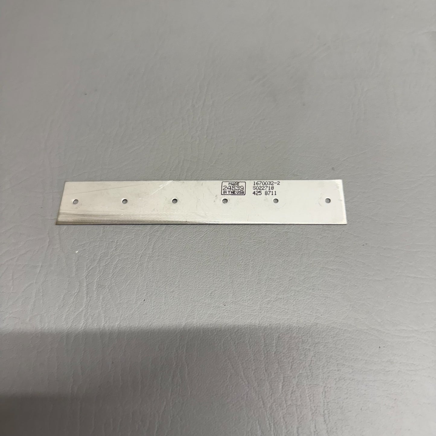 1670032-2 Cessna Plate