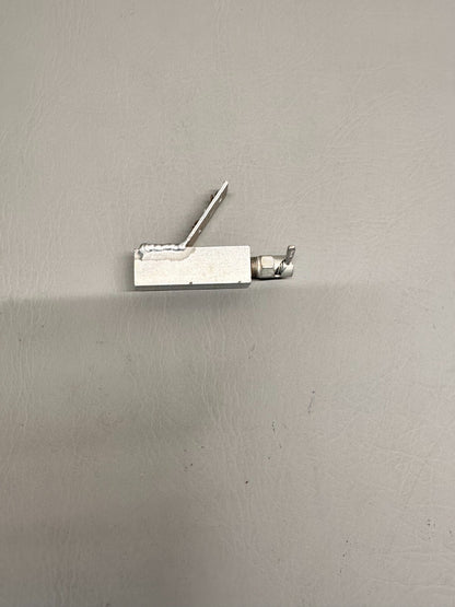 39581-002 Piper Bracket Assy