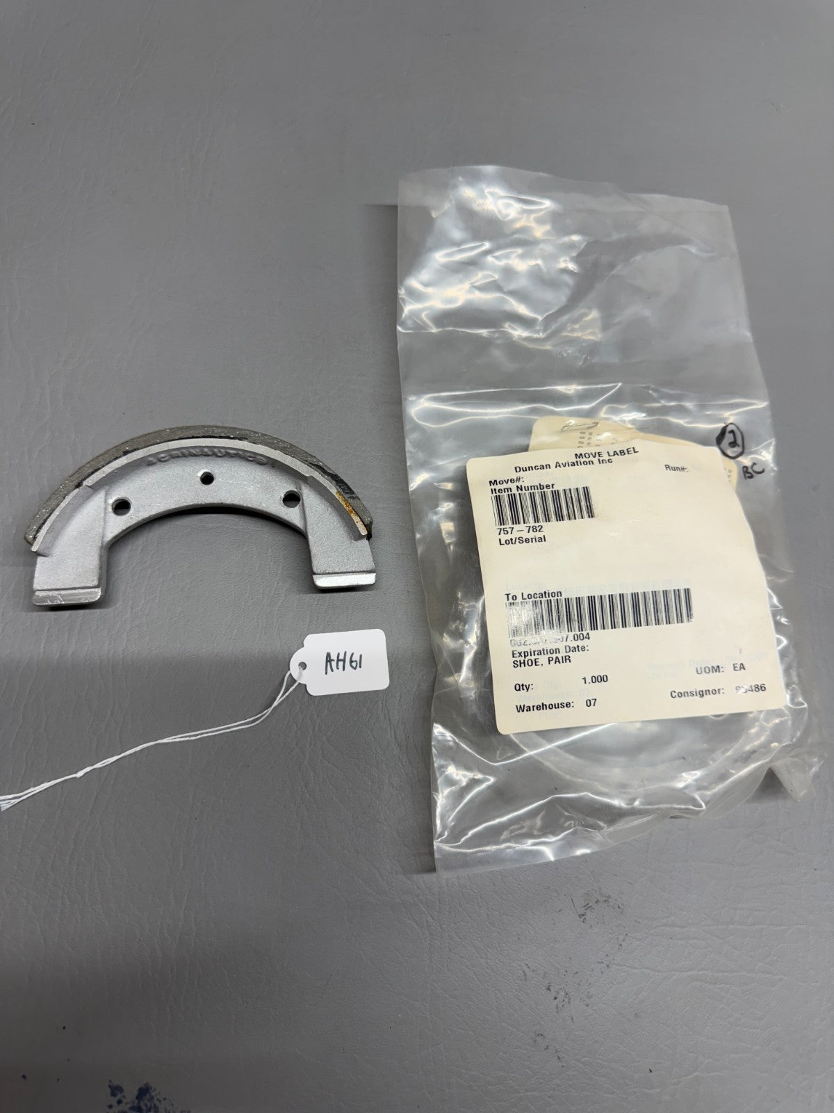 757-782 Piper Brake Shoes (PAIR)