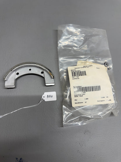 757-782 Piper Brake Shoes (PAIR)