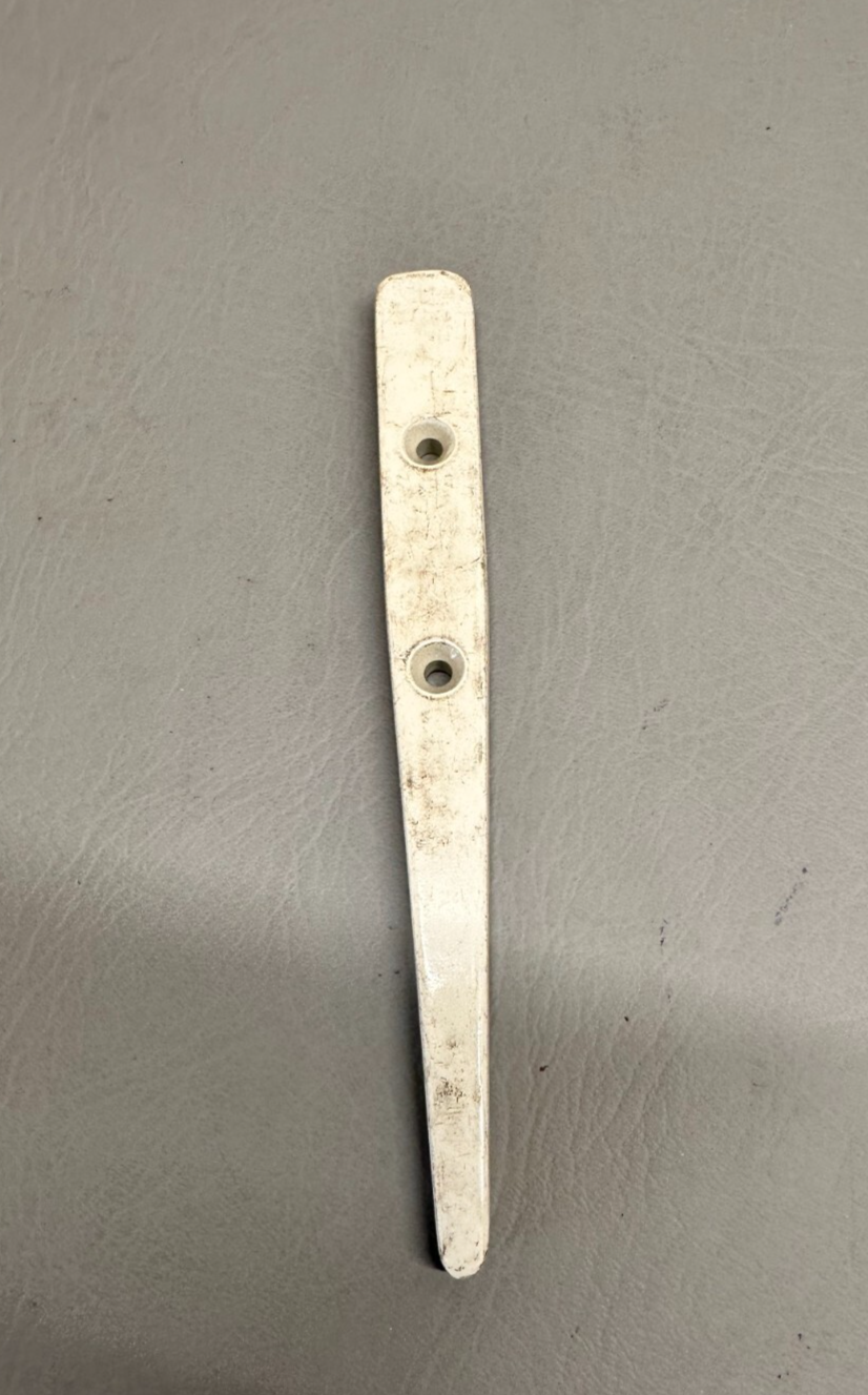 43546-000 Piper Lower Entrance Outer Door Handle
