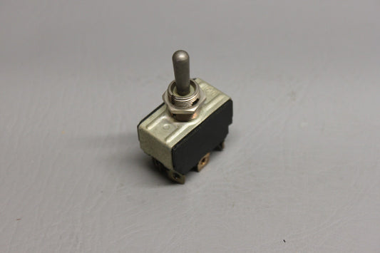 487-770 Piper Navigation Light Switch