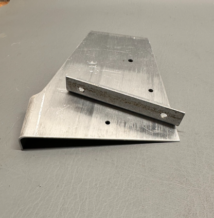 68674-000 Piper Bracket Assy
