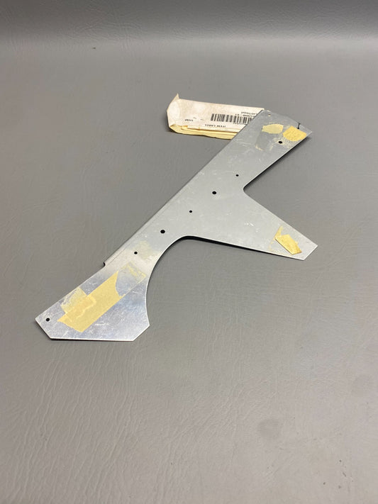 0832000-61 Cessna Gusset