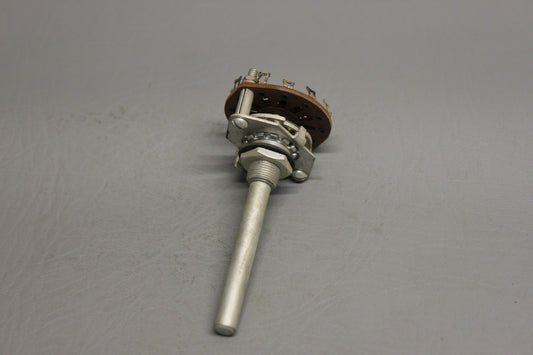 487-825 Piper Switch