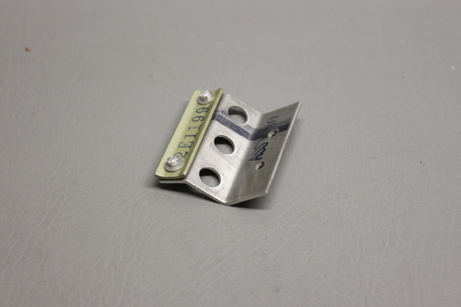0870152-13 Cessna GOODRICH 2E1199 Lead Clip