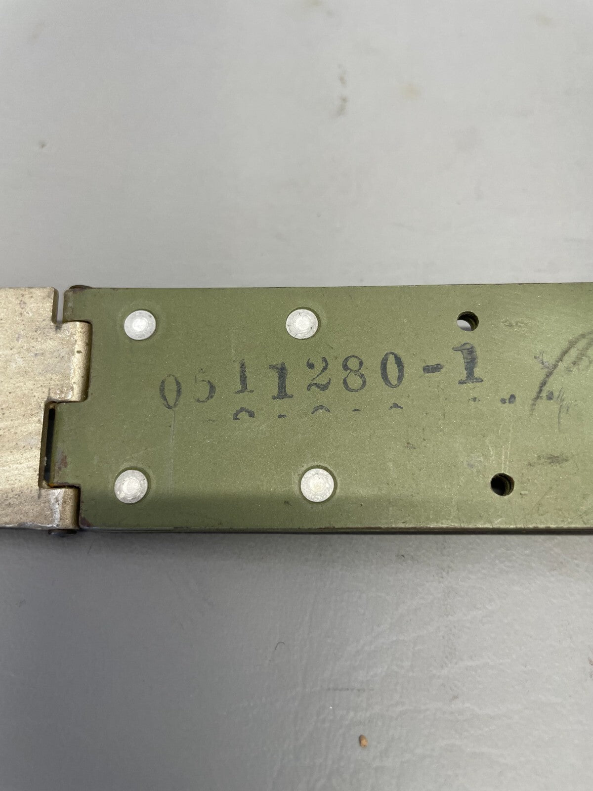Cessna 172 Cabin Door Hinge Assy P/N 0511280-1