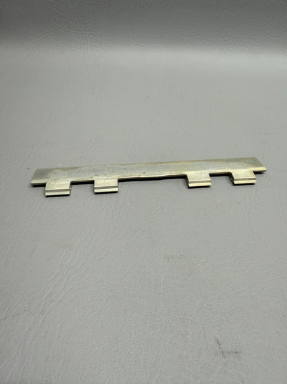 Cessna Hinge P/N 1211124-2