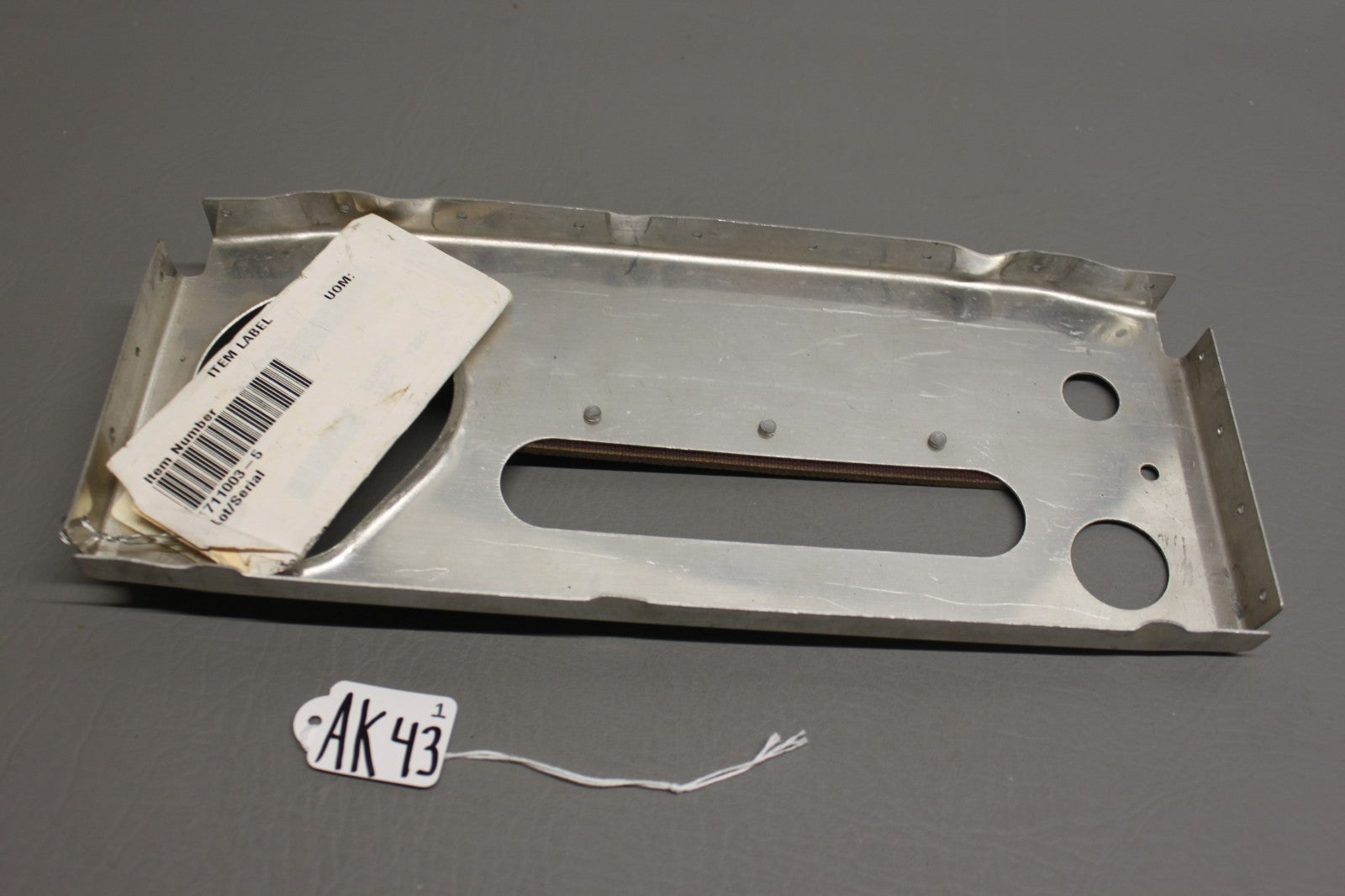 1711003-5 Cessna Bulkhead