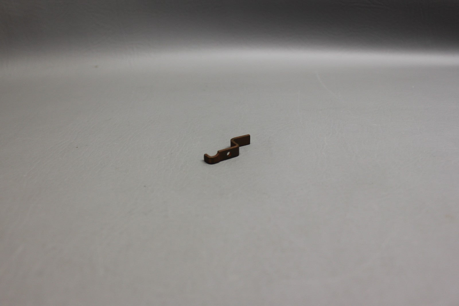 10-377006 Lycoming Holder/Set