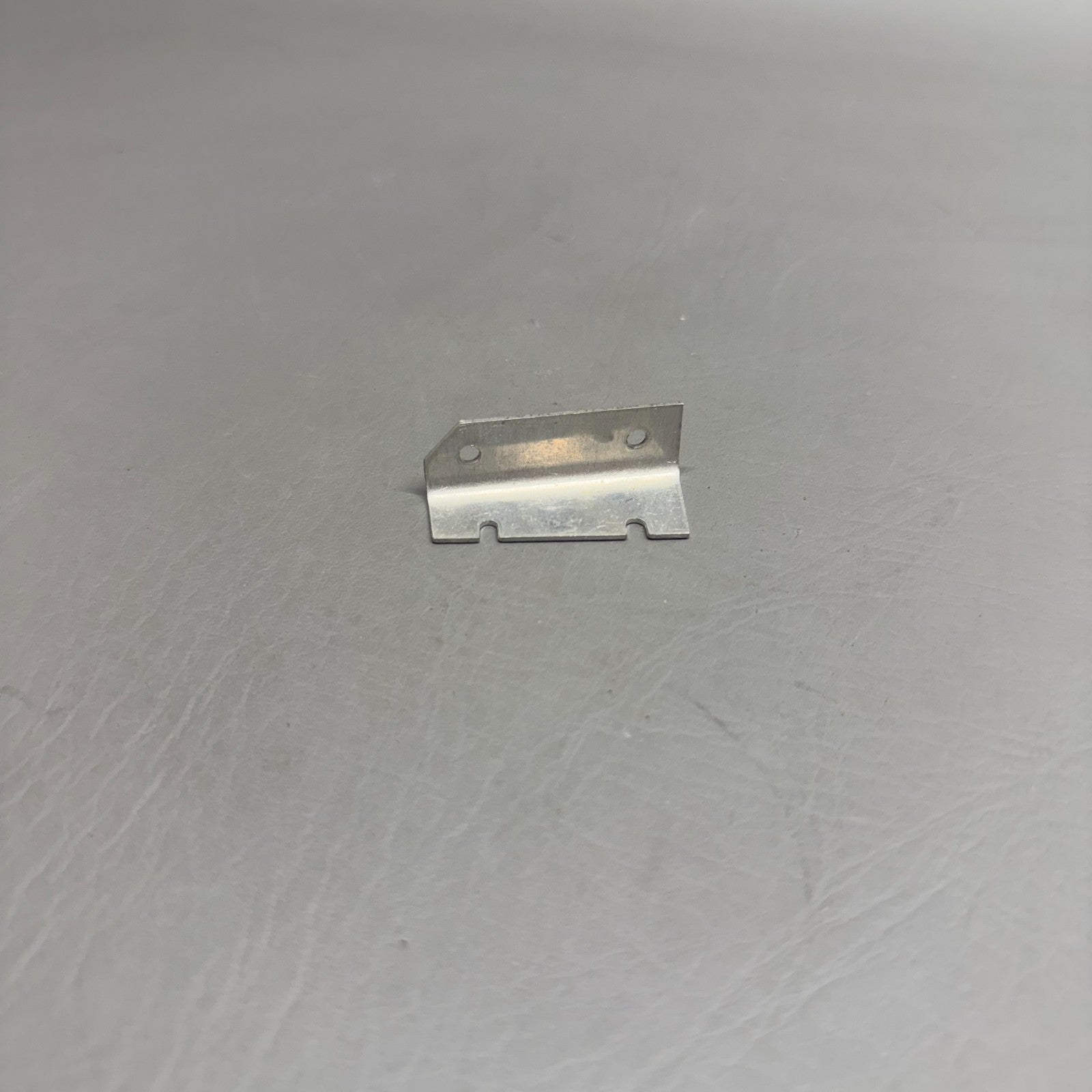 62146-000 Piper Clip