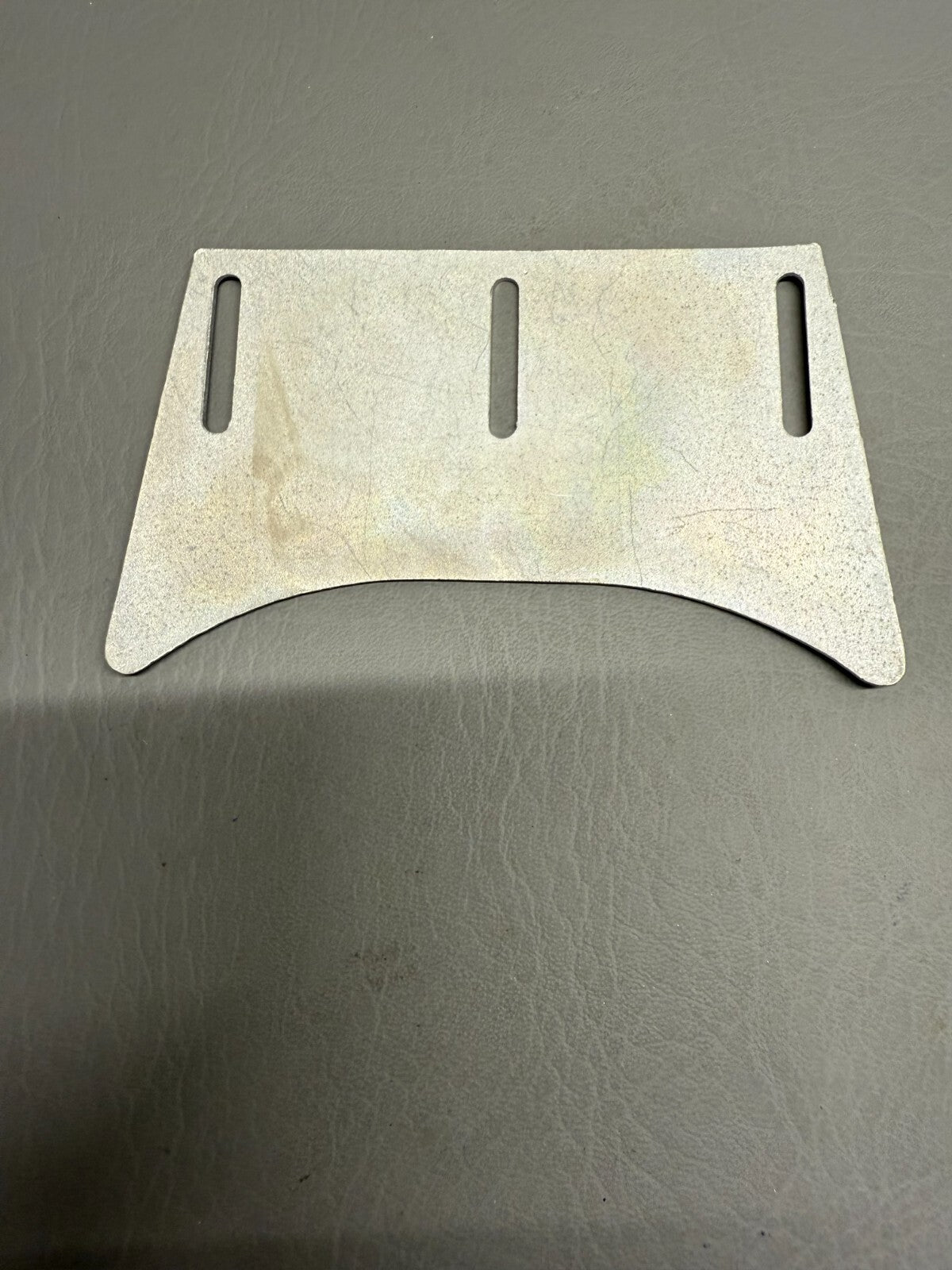 0541221-1 Cessna Main Landing Gear Wheel Fairing Scraper