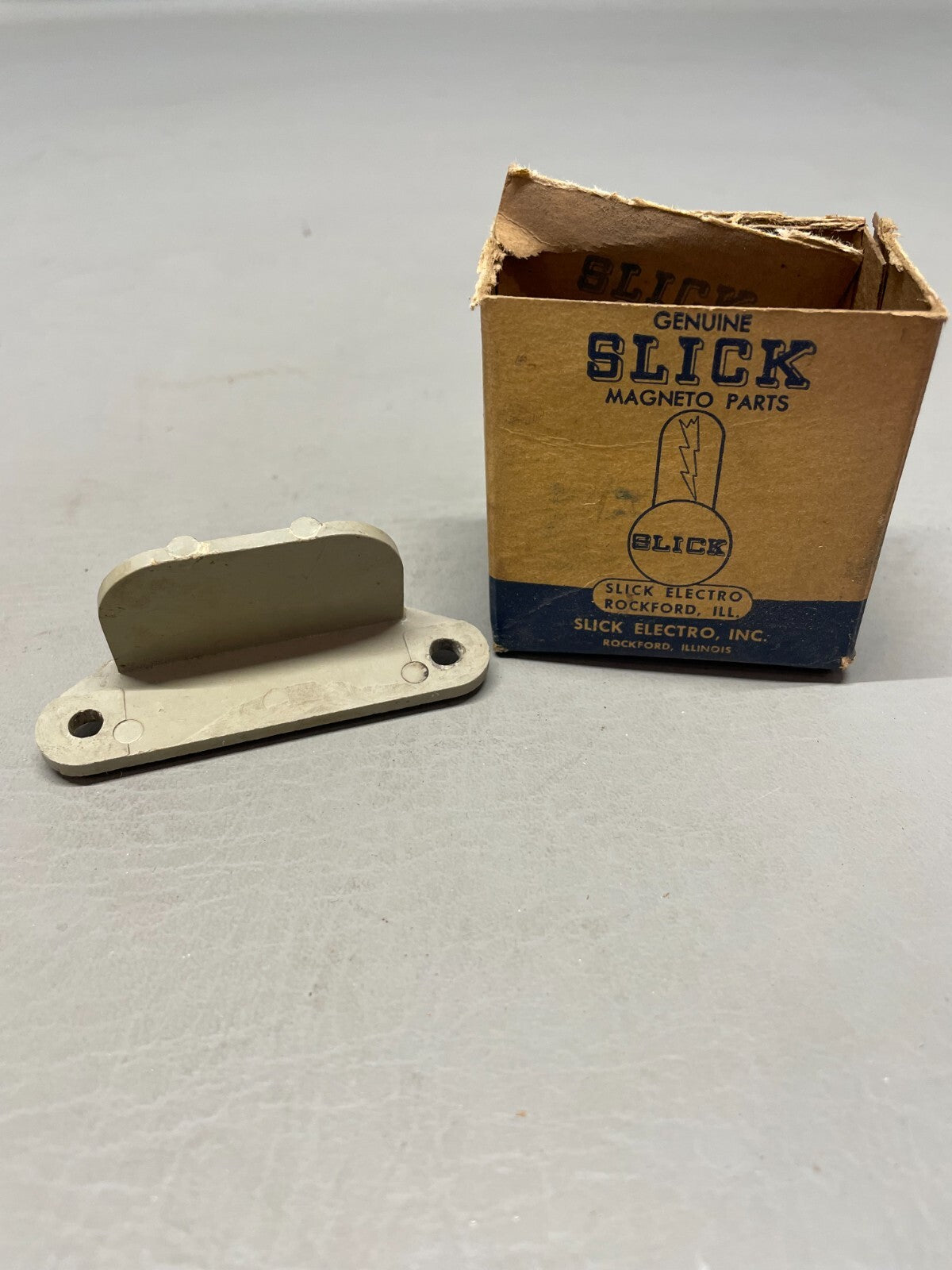 Slick Magneto Bearing Plate P/N M-1142  (NEW)