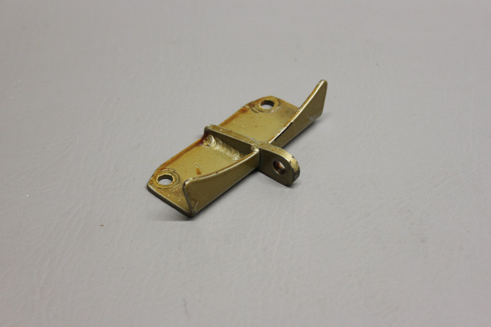 0842000-44 Cessna 320A Lower Nose Gear Strut Bracket Assembly
