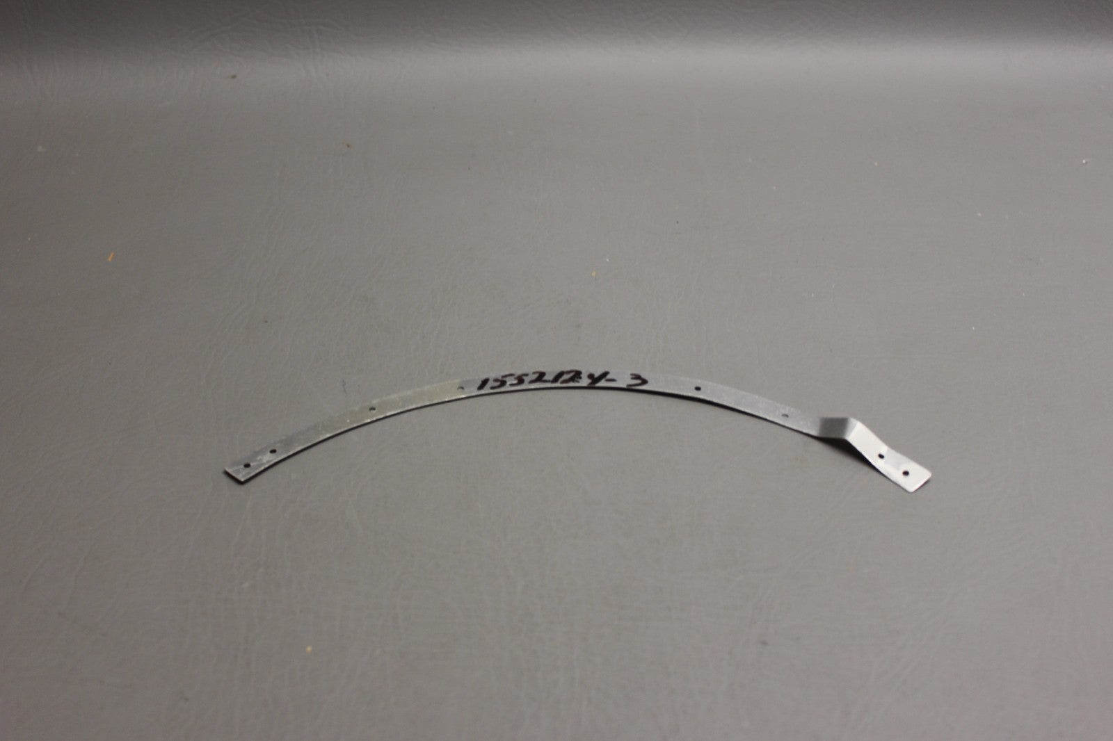 1552124-3 Cessna Retainer