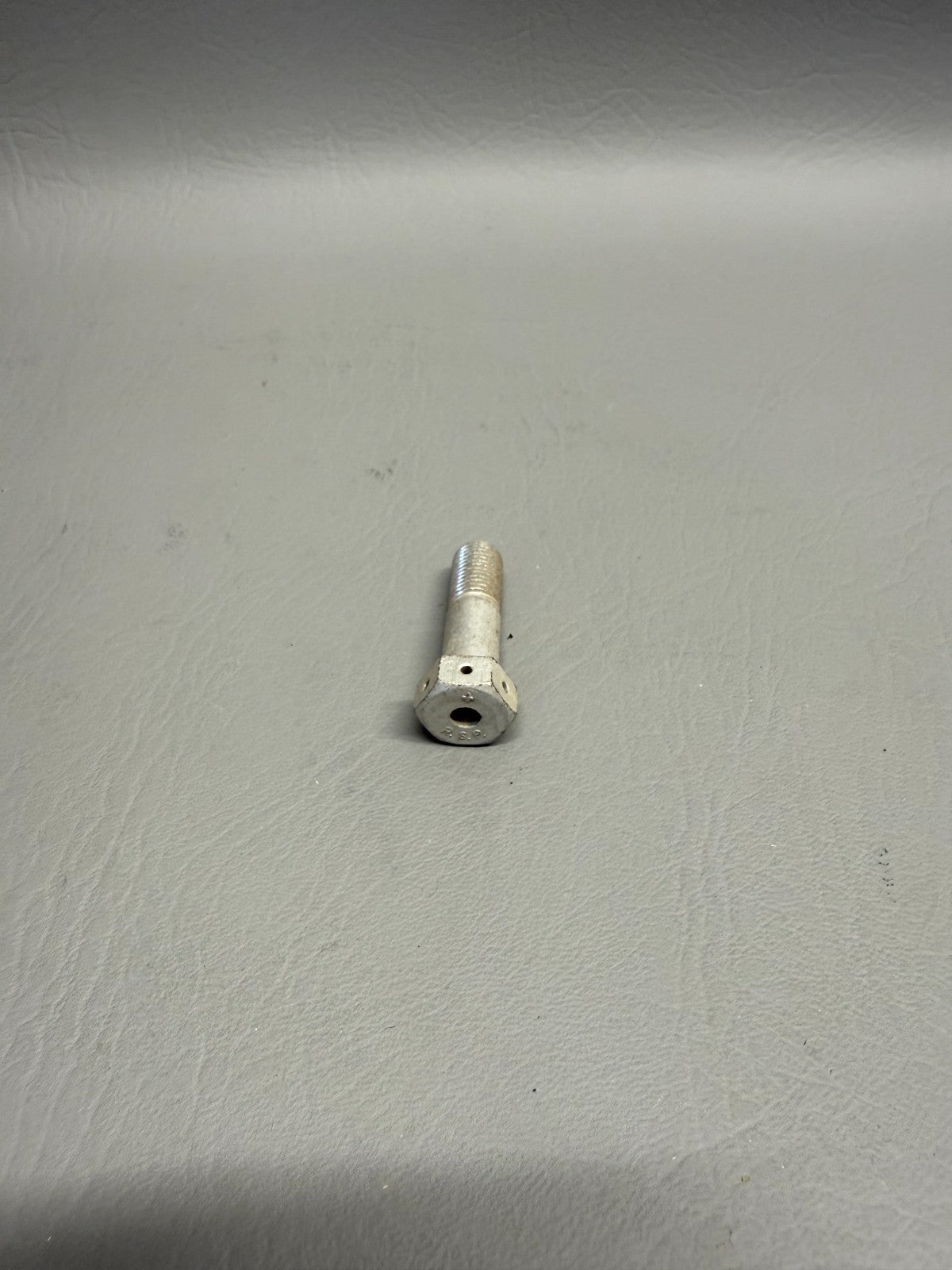 751-351 Piper Bolt (54 Pack)