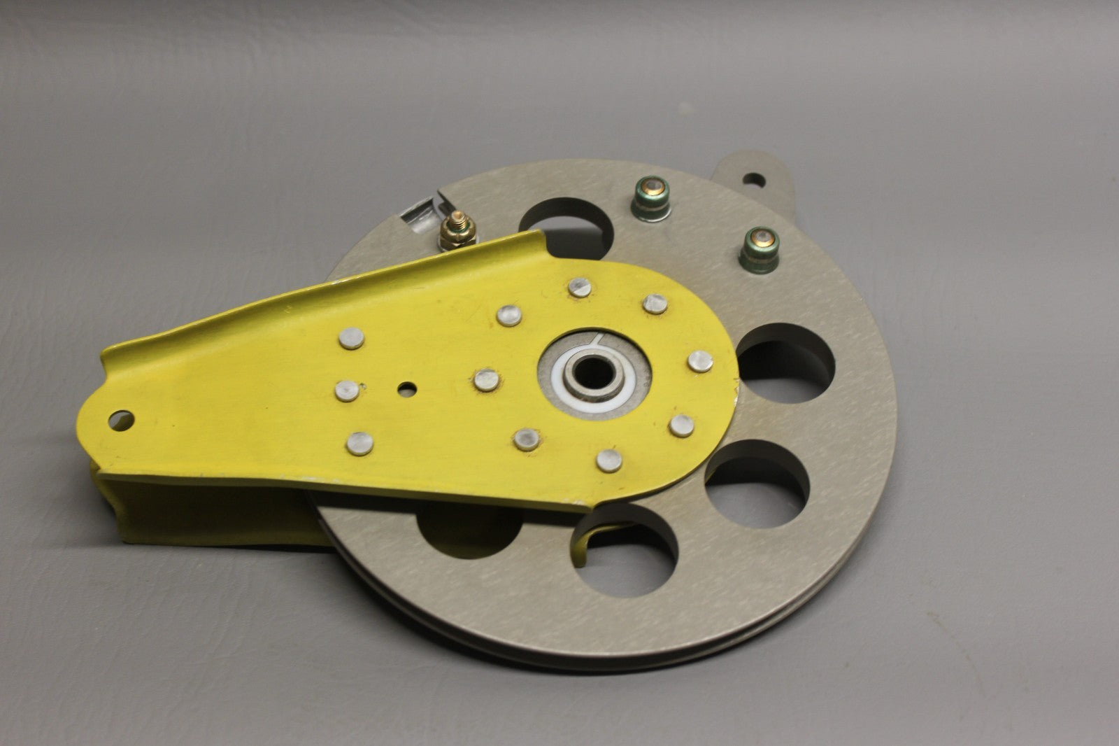 510003-327 Aero Commander 690A Flap Control Pulley Assembly LH