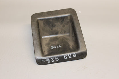 753-925 Piper Cover