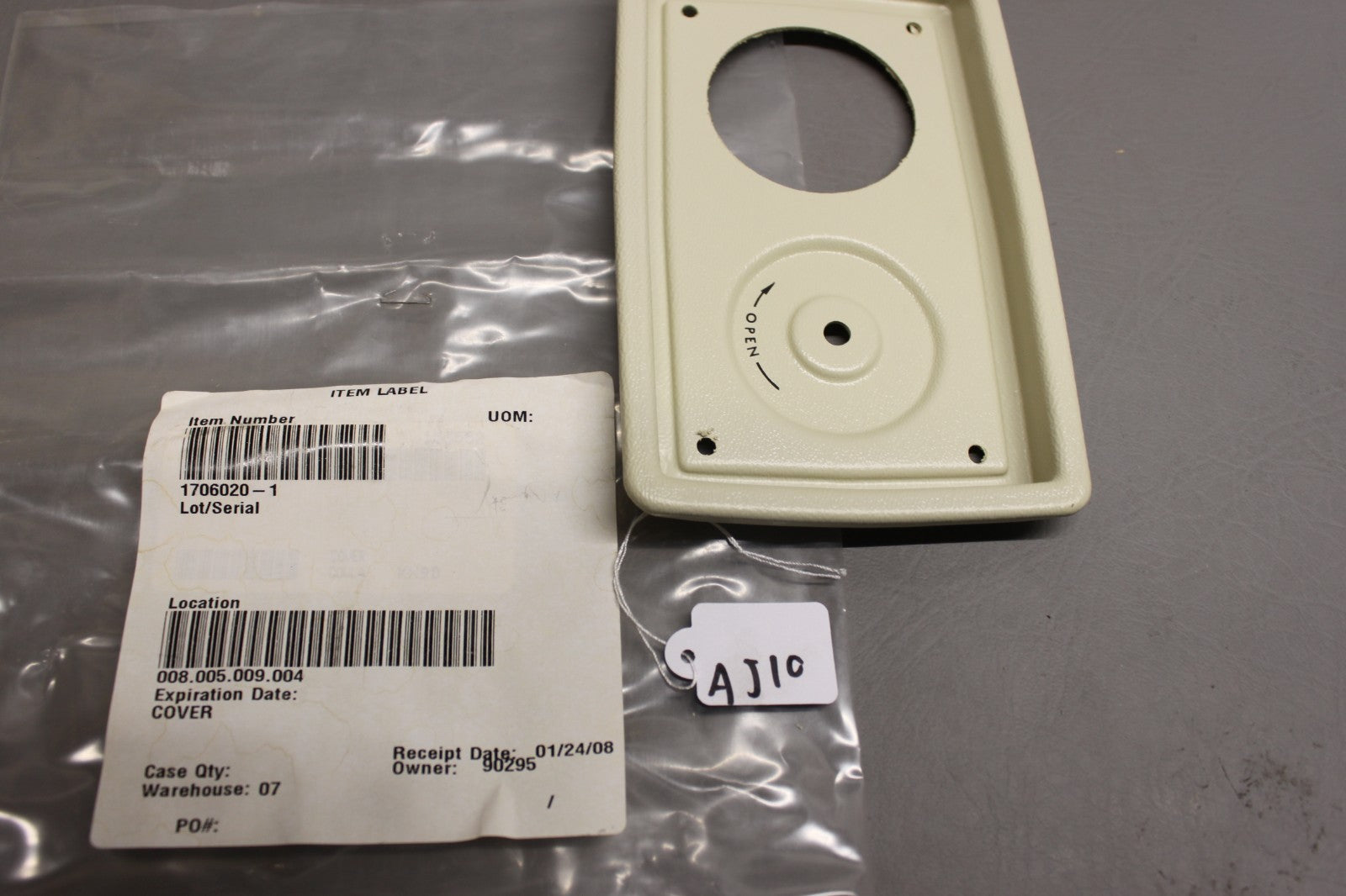 1706020-1 Cessna 177 Cardinal L/H Rear Cabin Air Outlet Vent Cover