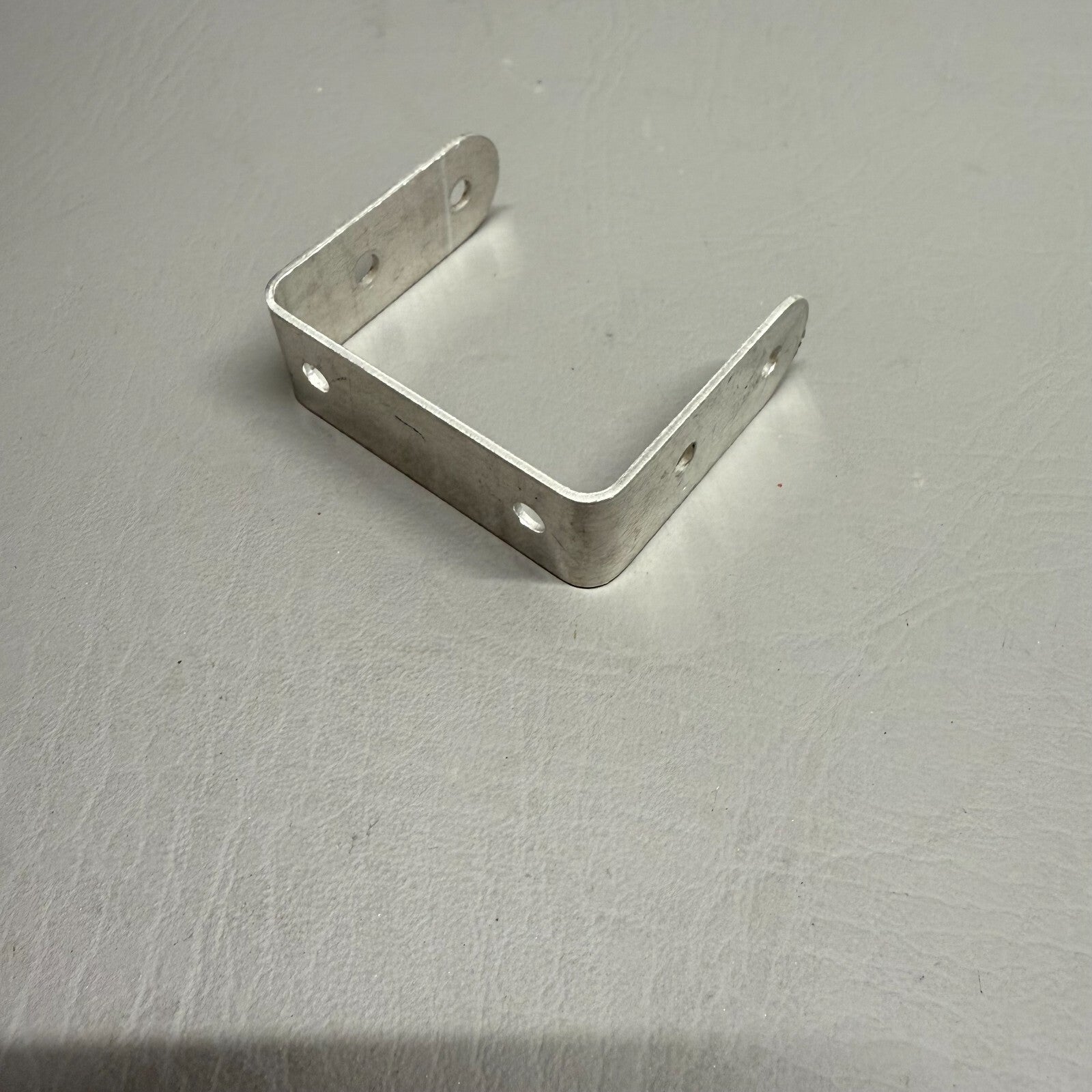 Piper Stab Trim Bracket P/N 68472-000