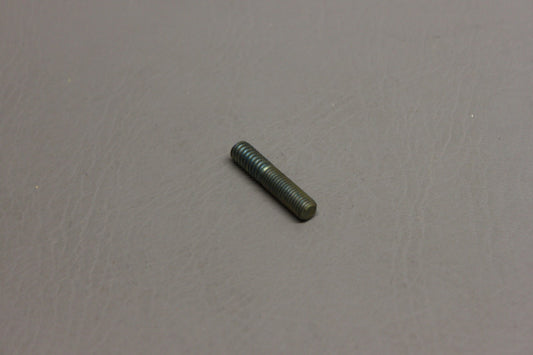 401893P007 TCM Stud