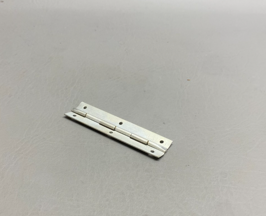 1250839-20 Cessna Hinge Assy