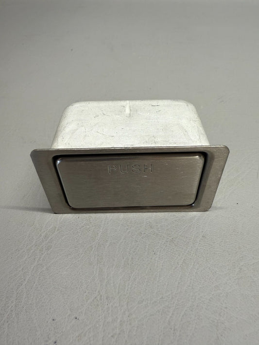 Piper Aircraft Ash Tray P/N 489-424 3130-4