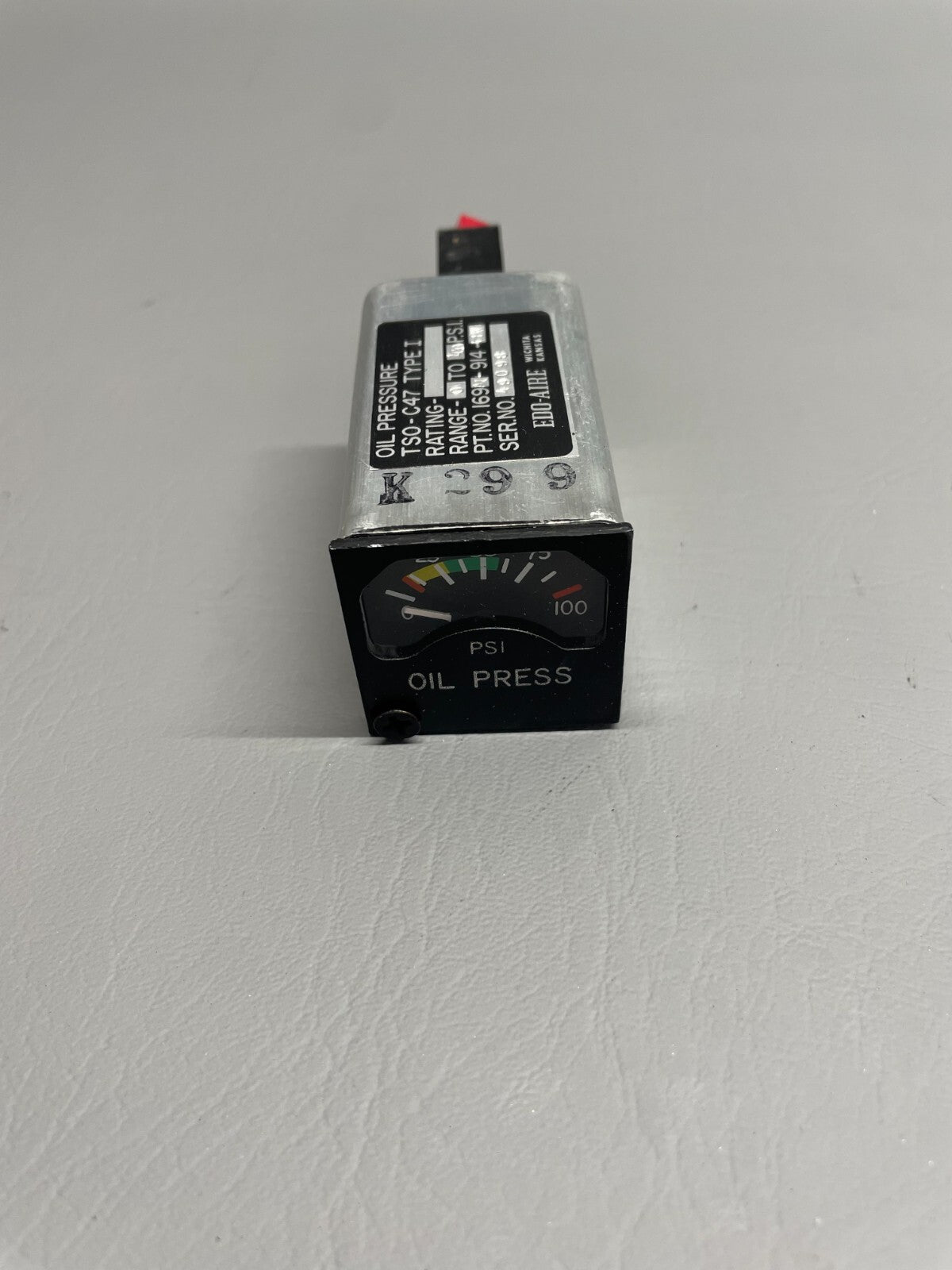 Edo Aire Oil Pressure Indicator P/N 169AU-914-4BWL