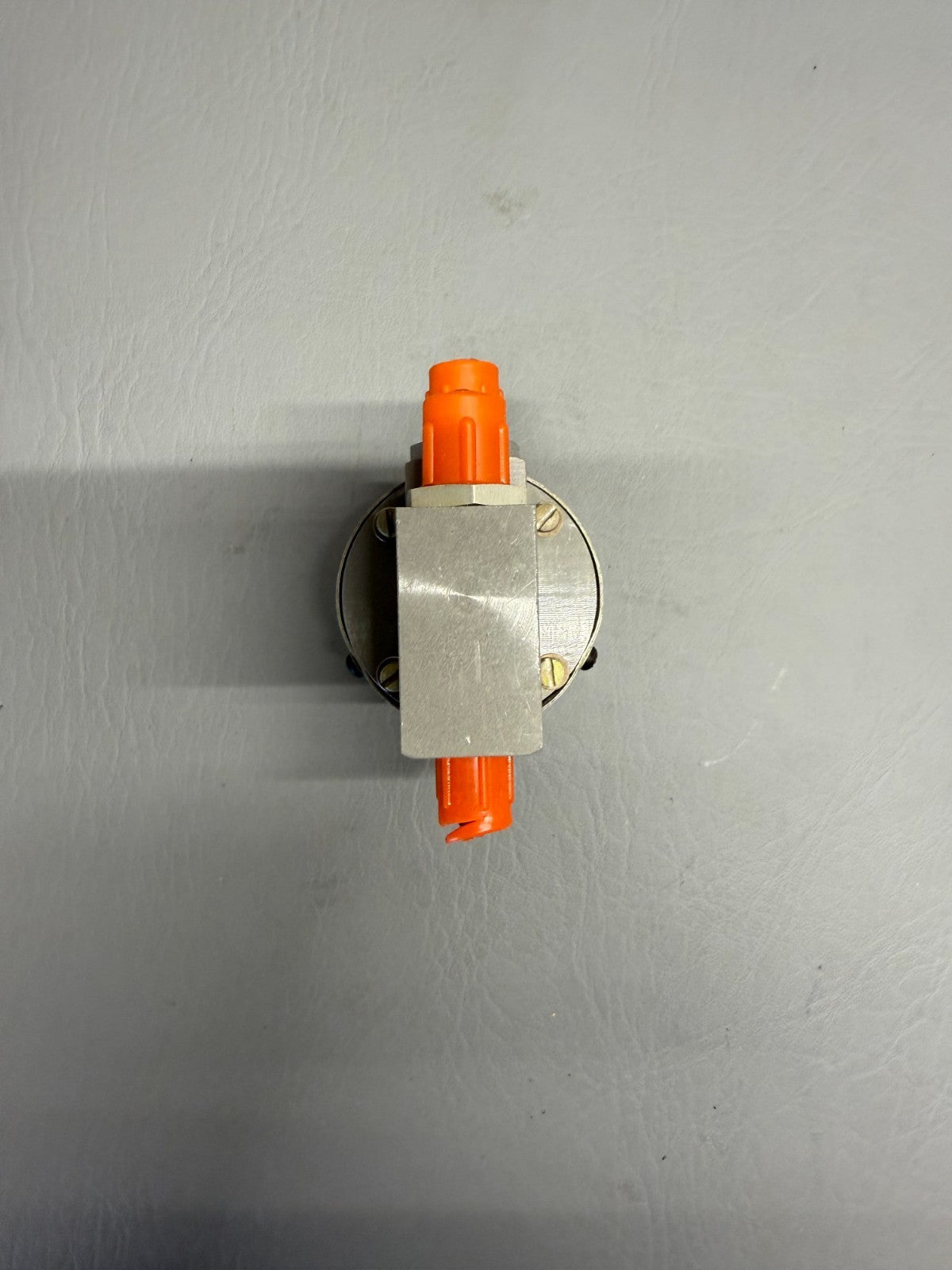 484-107 Piper Regulator