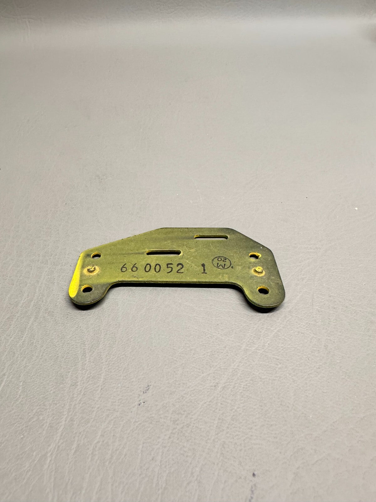 660052-1 Mooney Bracket