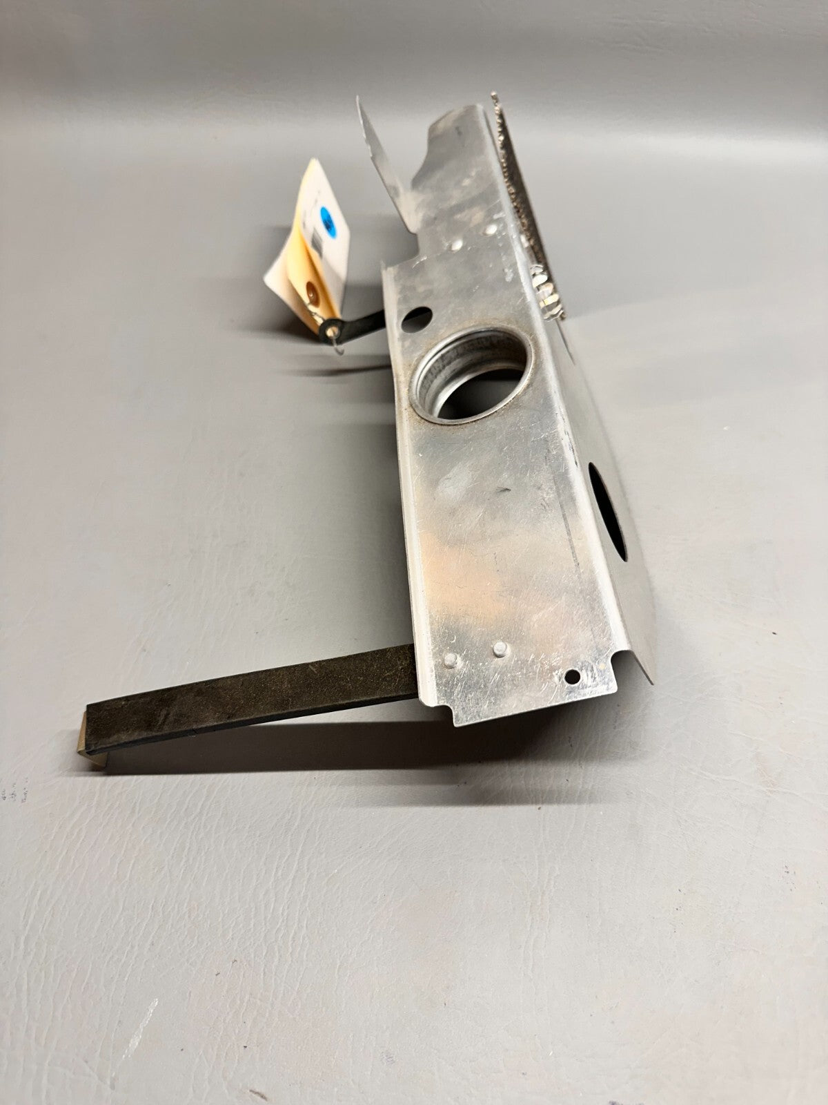 1557143-5 Cessna Baffle Assy