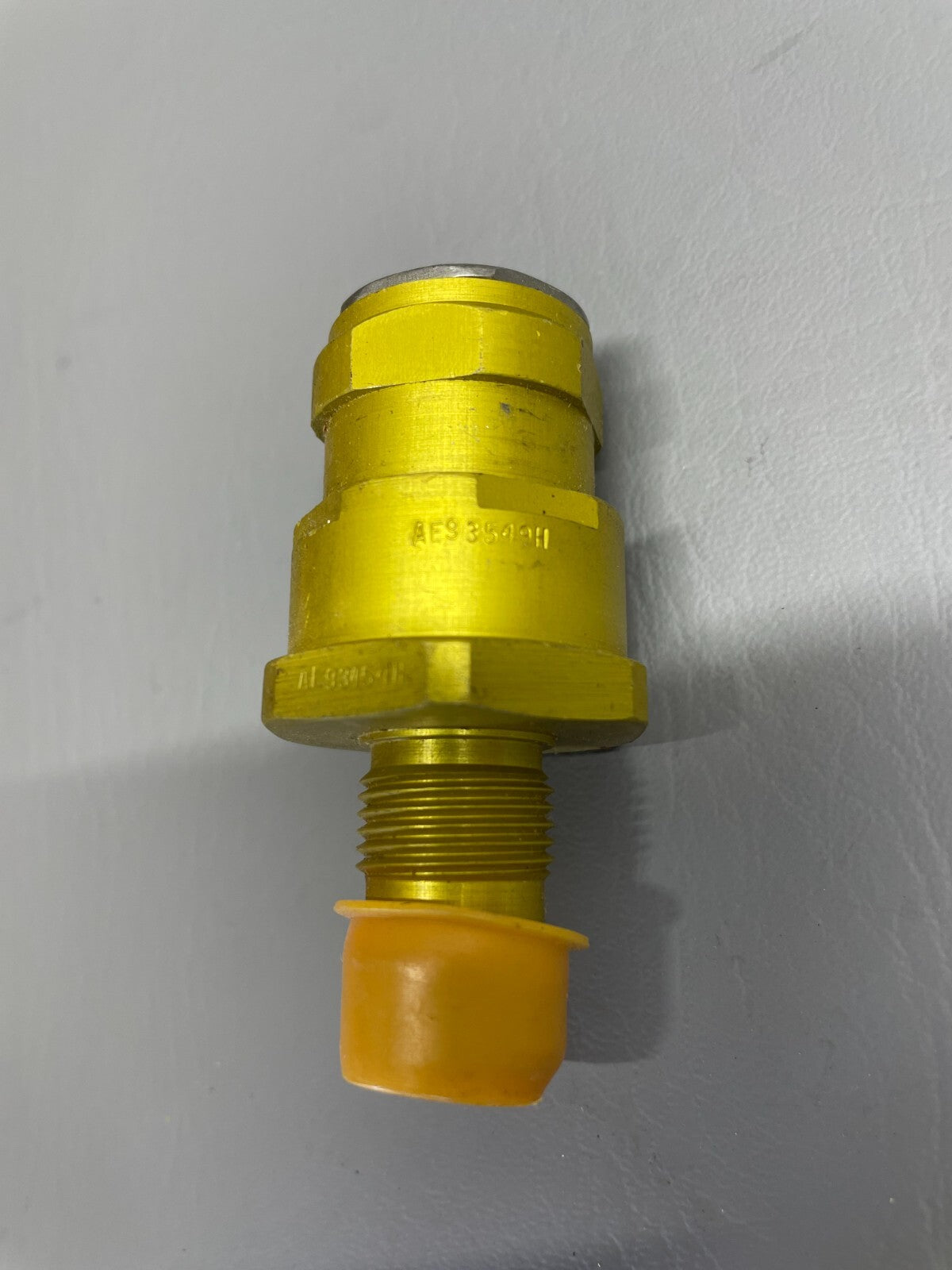 93549H Aeroquip Coupling Valve Half