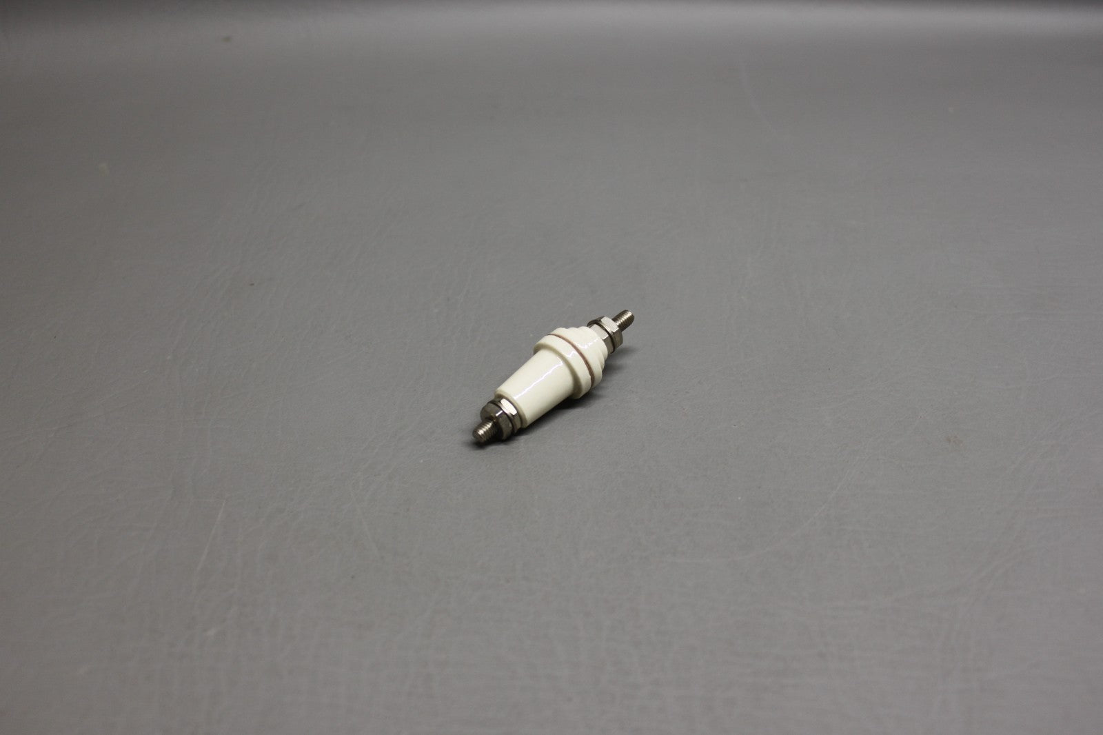 467-062 Piper Insulator