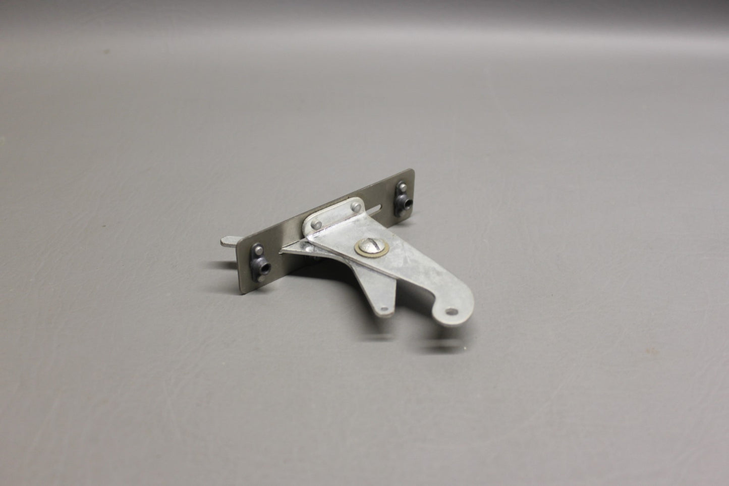 66635-000 Piper Control Assy