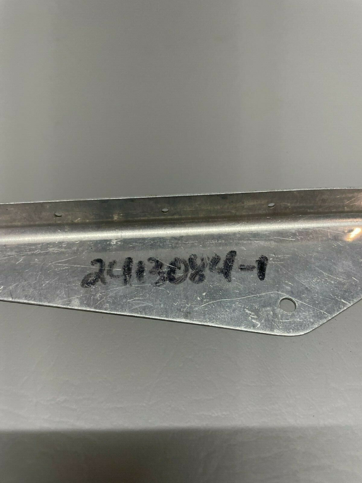 Cessna 172RG Nose Gear Door Hinge LH AFT P/N 2413084-1