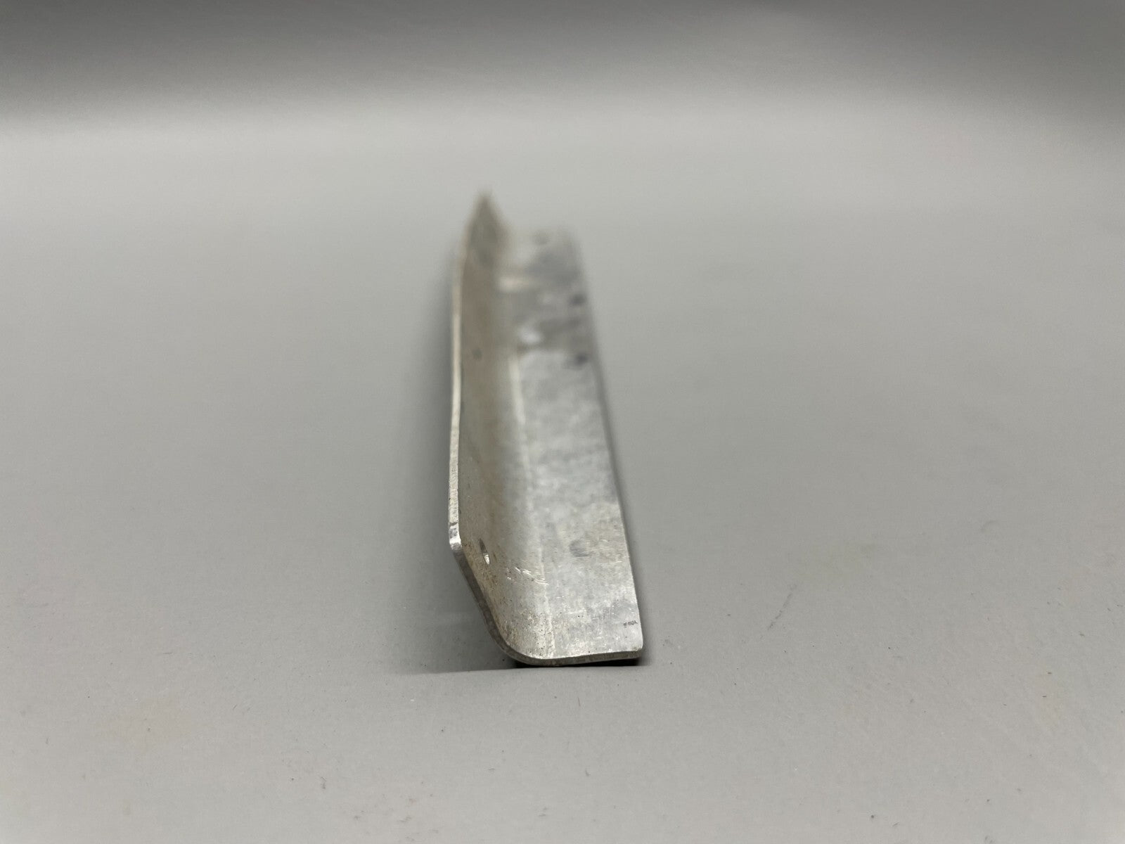 Cessna 180/182/185 Angle P/N 0752000-137 (NEW)