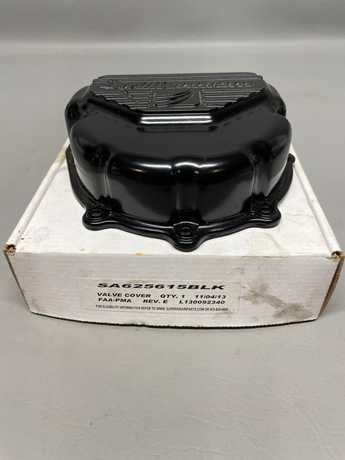 Superior Valve Cover P/N SA625615BLK (NEW)