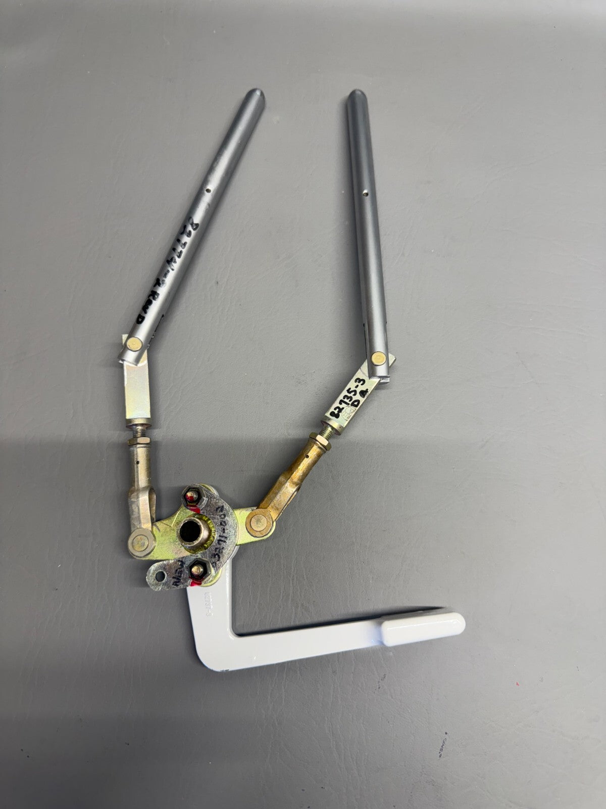 Piper PA-46 PA-46-310P Latch Mechanism P/N 82735-003