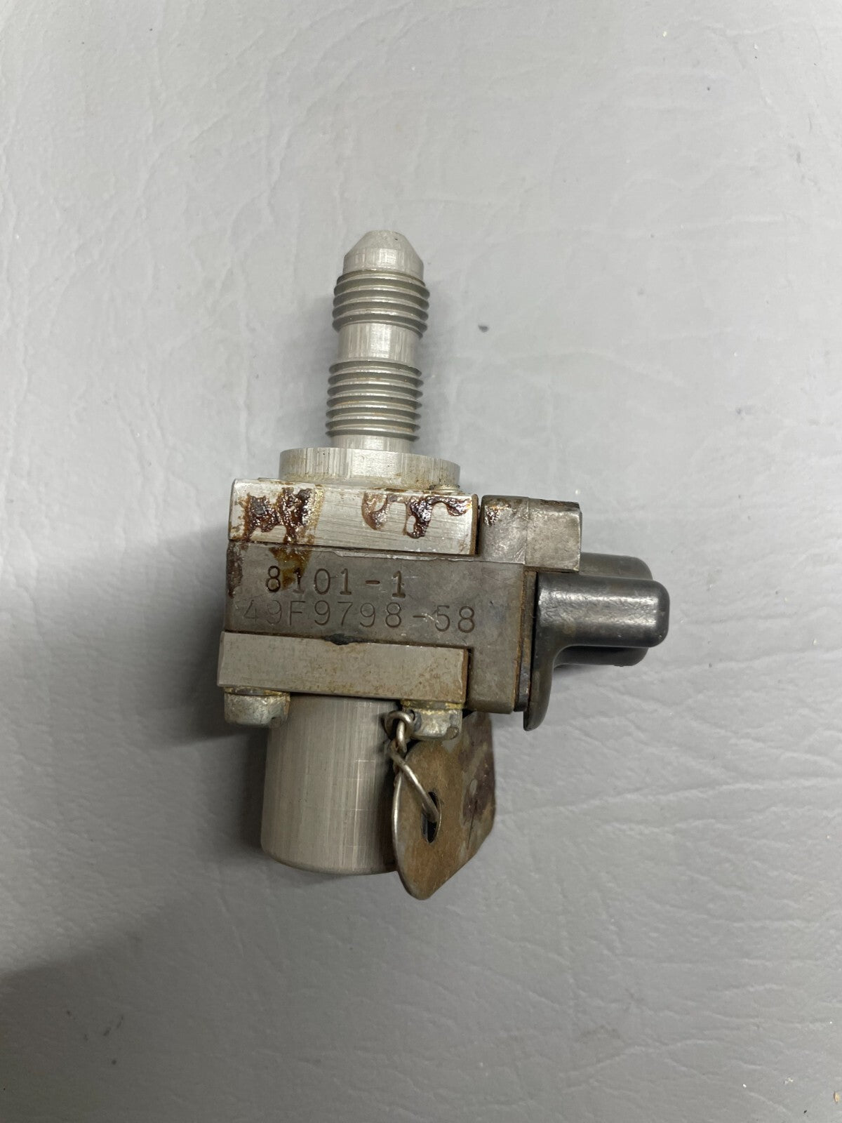 Fuel Drain Valve Assy P/N 49F9798-58