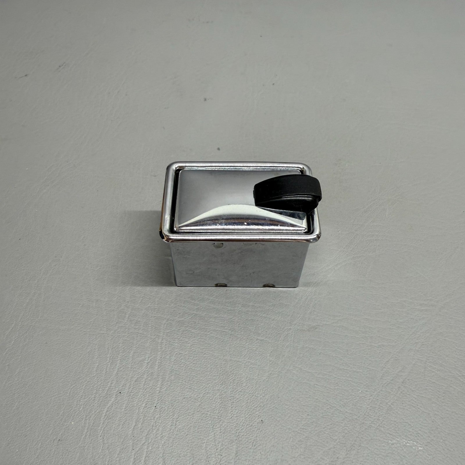 489-389 Piper Ashtray