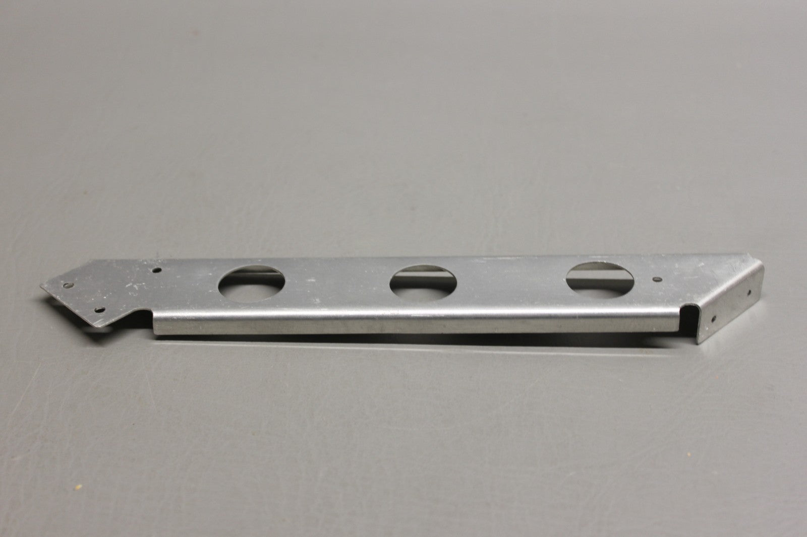 1457005-3 Cessna Bracket