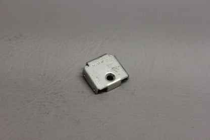 484-464 Piper Retainer