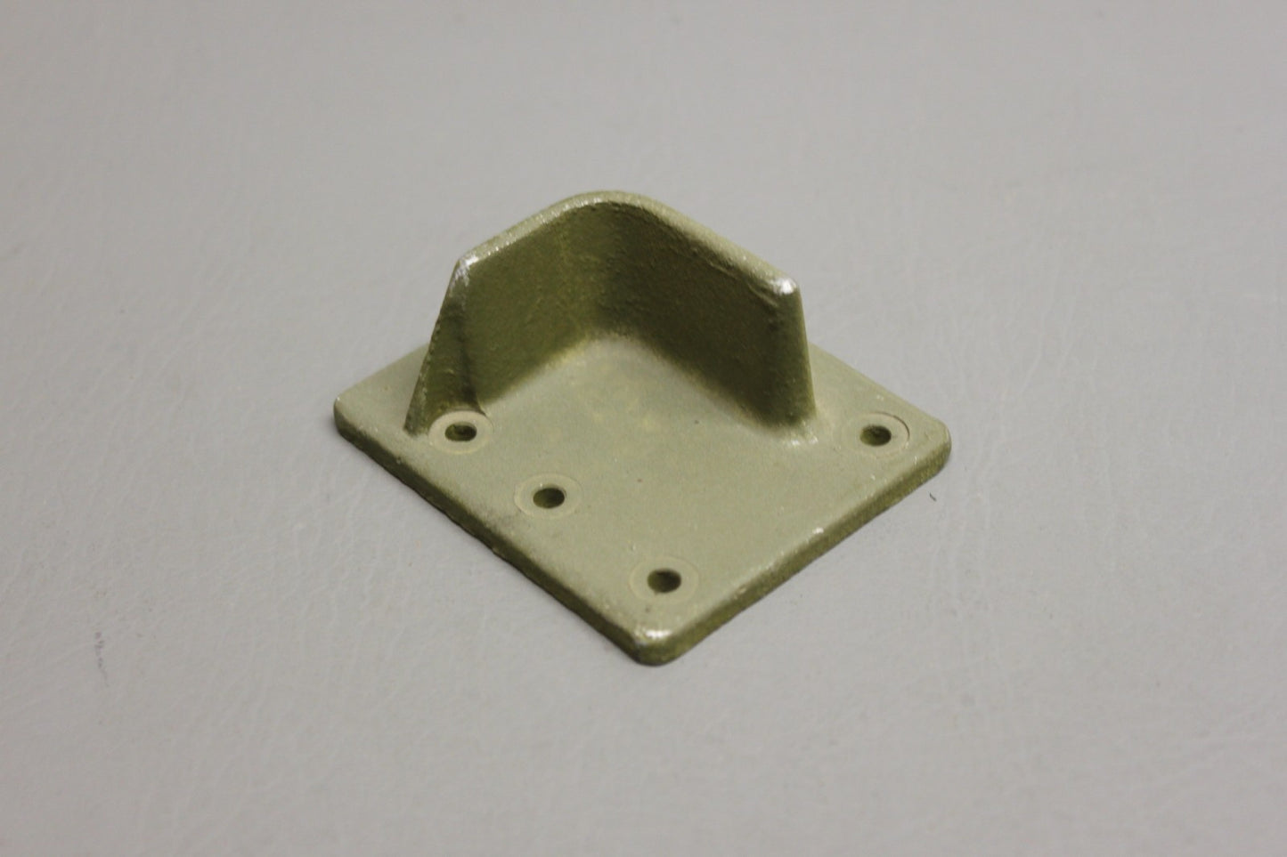 2114573 Cessna Bracket